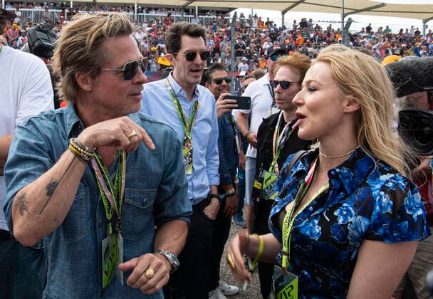October 23, 2022, Austin, Texas, USA: Actor BRAD PITT on the grid at Circuit of the Americas before the United States Grand Prix. Austin USA - ZUMAm147 20221023_zap_m147_008 Copyright: xHossxMcBainx