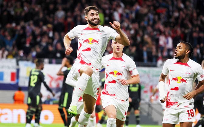 RB Leipzig Real Madrid 25 10 2022 Leipzig, 25 10 2022, Red Bull Arena, Football, UEFA Champions League, Group F, Matchday 5 , RB Leipzig vs Real Madrid , In picture Goal for RB Leipzig Josko Gvardiol 32, RB Leipzig scores 1 0 and cheers with teammates , UEFA regulations prohibit any use of photographs as image sequences and or quasi video ,