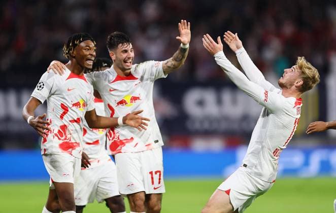 RB Leipzig Real Madrid 25 10 2022 Leipzig, 25 10 2022, Red Bull Arena, UEFA Champions League, Gr F, Matchday 5 , RB Leipzig GER vs Real Madrid ESP , Goal for Leipzig to 3 1 In the picture goal celebration v l Mohamed Simakan 2, RB Leipzig , Dominik Szoboszlai 17, RB Leipzig and scorer Timo Werner 11, RB Leipzig , Picture Point