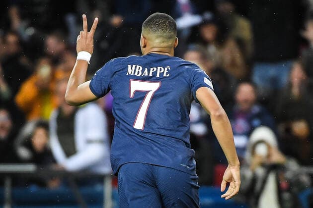 October 25, 2022, Paris, France, France: Kylian MBAPPE of PSG celebrates his goal during the UEFA Champions League group H match between Paris Saint-Germain and Maccabi Haifa FC at Parc des Princes Stadium on October 25, 2022 in Paris, France. Paris France - ZUMAm308 20221025_zsp_m308_010 Copyright: xMatthieuxMirvillex