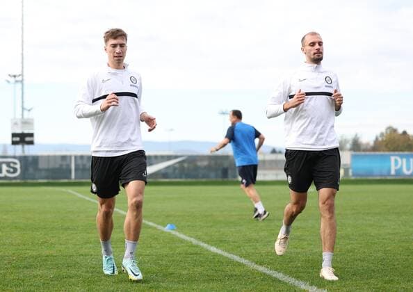 SOCCER - UEFA EL, Sturm vs Feyenoord GRAZ,AUSTRIA,26.OCT.22 - SOCCER - UEFA Europa League, group stage, SK Sturm Graz vs Feyenoord Rotterdam, preview, training Sturm. Image shows David Affengruber and Jon Gorenc-Stankovic (Sturm).  GEPAxpictures xChrisxBauer