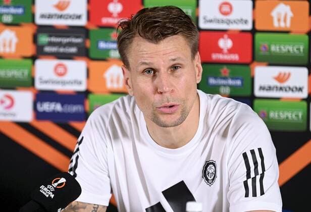 Head coach Toni Koskela of HJK during press conference, PK, Pressekonferenz day before the UEFA Europa League Group C football match against Italian AS Roma, pictured in Helsinki, Finland, on October 26, 2022. Helsinki Finland LKLAPJ20221026130446L510  Copyright: xJussixNukarix LKLAPJ20221026130446L510