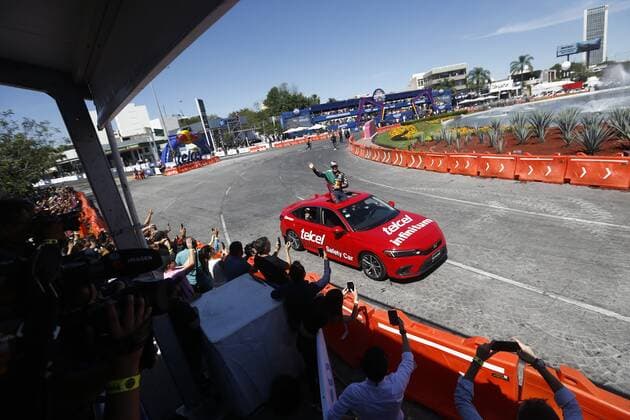 _F1_2022_SHOW_RUN_GDL_PEREZ Sergio Perez of Mexico N-11 Oracle Red Bull Racing RB18 during the Red Bull Show Run GDL 2022 prior to the Formula 1 Grand Prix of Mexico 2022, at La Minerva, on October 25, 2022. <br><br> Sergio Perez of Mexico N-11 Oracle Red Bull Racing RB18 durante el Red Bull Show Run GDL 2022 previo al Gran Premio de Mexico de la Formula 1 2022, en la Minerva, el 25 de Octubre de 2022. GUADALAJARA JALISCO MEXICO  Copyright: xEdgarxQuintanax 20221025145036_F1_2022_SHOW_RUN_GDL_PEREZ12