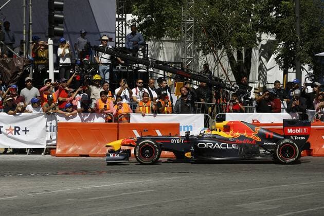 _F1_2022_SHOW_RUN_GDL_PEREZ Sergio Perez of Mexico N-11 Oracle Red Bull Racing RB18 during the Red Bull Show Run GDL 2022 prior to the Formula 1 Grand Prix of Mexico 2022, at La Minerva, on October 25, 2022. <br><br> Sergio Perez of Mexico N-11 Oracle Red Bull Racing RB18 durante el Red Bull Show Run GDL 2022 previo al Gran Premio de Mexico de la Formula 1 2022, en la Minerva, el 25 de Octubre de 2022. GUADALAJARA JALISCO MEXICO  Copyright: xEdgarxQuintanax 20221025132753_F1_2022_SHOW_RUN_GDL_PEREZ87