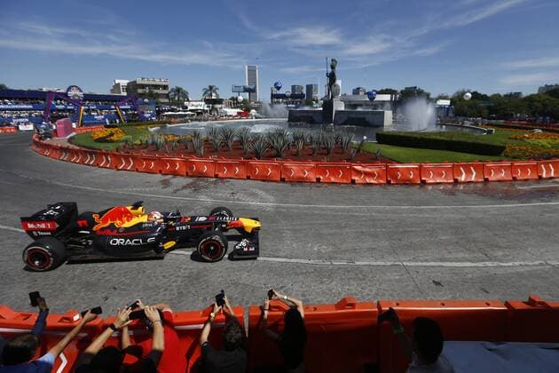 _F1_2022_SHOW_RUN_GDL_PEREZ Sergio Perez of Mexico N-11 Oracle Red Bull Racing RB18 during the Red Bull Show Run GDL 2022 prior to the Formula 1 Grand Prix of Mexico 2022, at La Minerva, on October 25, 2022. <br><br> Sergio Perez of Mexico N-11 Oracle Red Bull Racing RB18 durante el Red Bull Show Run GDL 2022 previo al Gran Premio de Mexico de la Formula 1 2022, en la Minerva, el 25 de Octubre de 2022. GUADALAJARA JALISCO MEXICO  Copyright: xEdgarxQuintanax 20221025132803_F1_2022_SHOW_RUN_GDL_PEREZ90