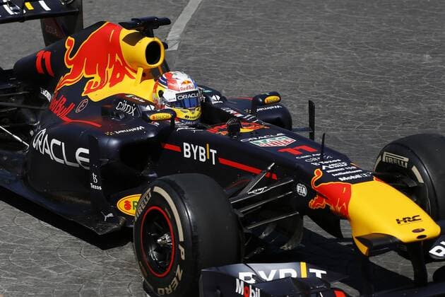 _F1_2022_SHOW_RUN_GDL_PEREZ Sergio Perez of Mexico N-11 Oracle Red Bull Racing RB18 during the Red Bull Show Run GDL 2022 prior to the Formula 1 Grand Prix of Mexico 2022, at La Minerva, on October 25, 2022. <br><br> Sergio Perez of Mexico N-11 Oracle Red Bull Racing RB18 durante el Red Bull Show Run GDL 2022 previo al Gran Premio de Mexico de la Formula 1 2022, en la Minerva, el 25 de Octubre de 2022. GUADALAJARA JALISCO MEXICO  Copyright: xEdgarxQuintanax 20221025132952_F1_2022_SHOW_RUN_GDL_PEREZ101