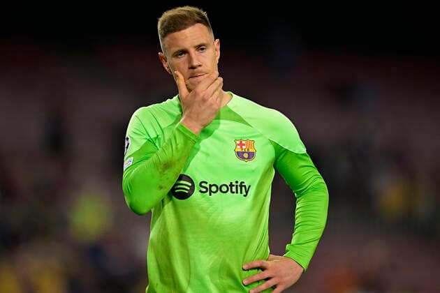 26 10 2022, football UEFA Championsleague 2022 2023 preliminary round 5 matchday, FC Barcelona FC Bayern Munich, at Estadio Camp Nou, Barcelona, Spain goalkeeper Marc Andre ter Stegen FC Barcelona thoughtful