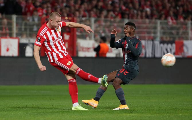 Julian Ryerson, Fabiano Silva duel match scene action sports soccer soccer UEL UEFA Europa League men season 2022 2023 27 10 2022 1 FC Union Berlin FCU vs SC Sporting Braga DFL regulations prohibit any use of photographs as image sequences and or quasi video