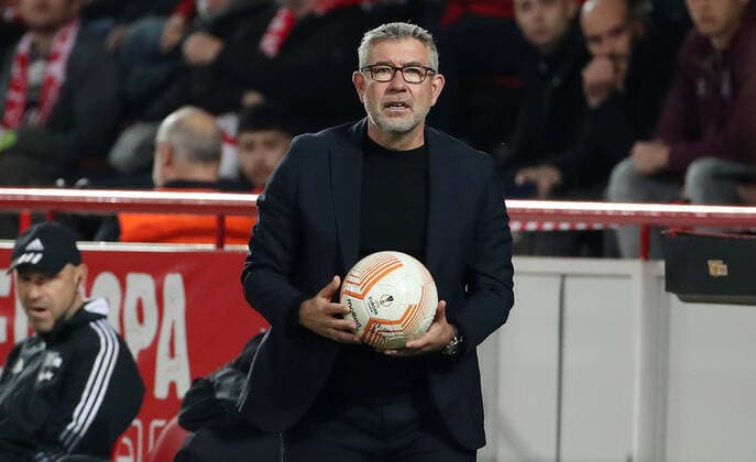 Coach Urs Fischer action upper body upper body sports football soccer UEL UEFA Europa League men season 2022 2023 27 10 2022 1 FC Union Berlin FCU vs SC Sporting Braga DFL regulations prohibit any use of photographs as image sequences and or quasi video
