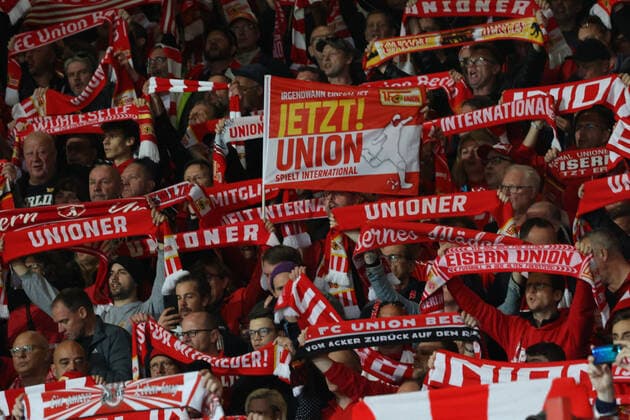 DEU, Europa League, 1 FC Union vs SC Braga, 27 10 2022, Stadion Alte Foersterei, Berlin, DEU, Europa League, 1 FC Union vs SC Braga, in picture 1 FC Union fans DFL regulations prohibit any use of Photographs as image sequences and or quasi video Foto Juergen Engler nordphoto GmbH JuergenxEngler nph00076
