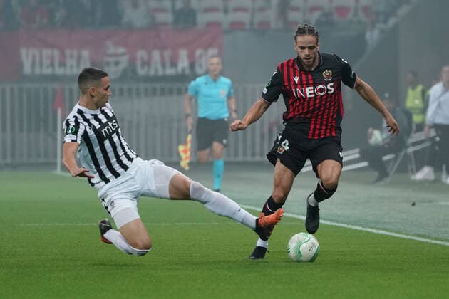 Billal Brahimi (OGC Nice) - Svetozar Markovic (FK Partizan) FOOTBALL : OGC Nice vs FK Partizan - Conference League - Phase de groupe - Nice - 27 10 2022 NorbertScanella Panoramic 