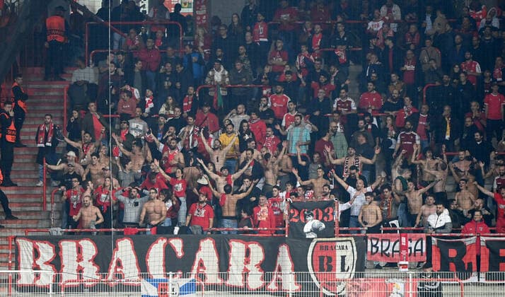 Football, men, 2022 2023 season, Europa League Group D, Matchday 5 1 FC Union Berlin SC Sporting Braga, Braga fans strip, 27 10 2022, Copyright: xMatthiasxKochx