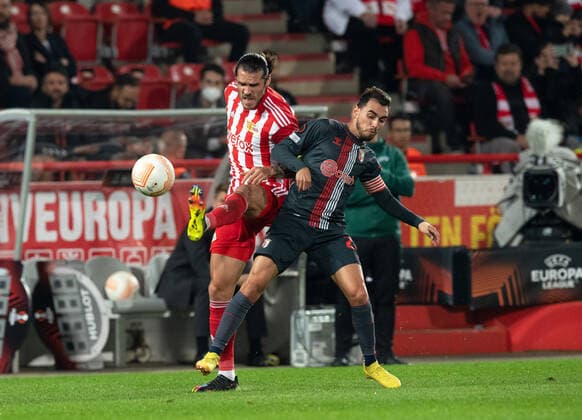 Football, Men, Season 2022 2023, Europa League Group Stage, Group D, Matchday 5 , 1 FC Union Berlin SC Braga, v l Christopher Trimmel 1 FC Union Berlin , Ricardo Horta SC Braga , 27 10 2022, Copyright: xSebastianxRäppold MatthiasxKochx