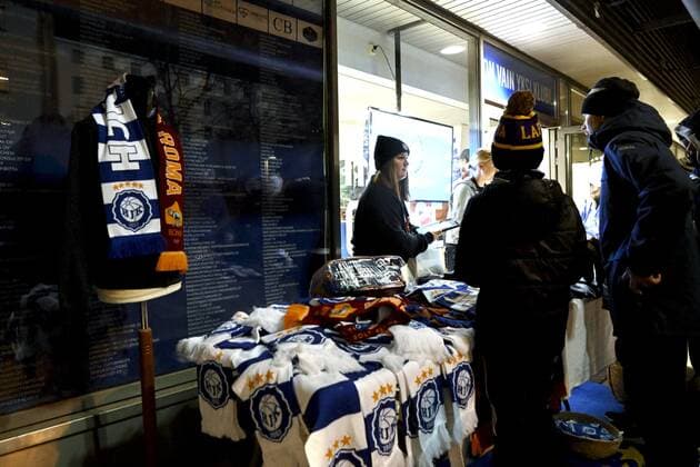 HJK and AS Roma merchandise on sale outside the Bolt Stadium before the football UEFA Europa League Group C match HJK vs. AS Roma in Helsinki, Finland on Thursday, 27th Oct., 2022. Helsinki Finland LKFTJK20221027205518VHZF  Copyright: xEmmixKorhonenx LKFTJK20221027205518VHZF
