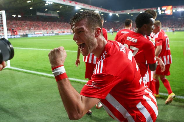 27 10 2022, xtgx, football UEFA Europa League, 1 FC Union Berlin Sporting Braga emspor, v l Robin Knoche Union Berlin, 31 Jubel, Torjubel, jubelt über das Tor, celebrate the goal, celebration DFL DFB REGULATIONS PROHIBIT ANY USE OF PHOTOGRAPHS as IMAGE SEQUENCES and or QUASI VIDEO Berlin