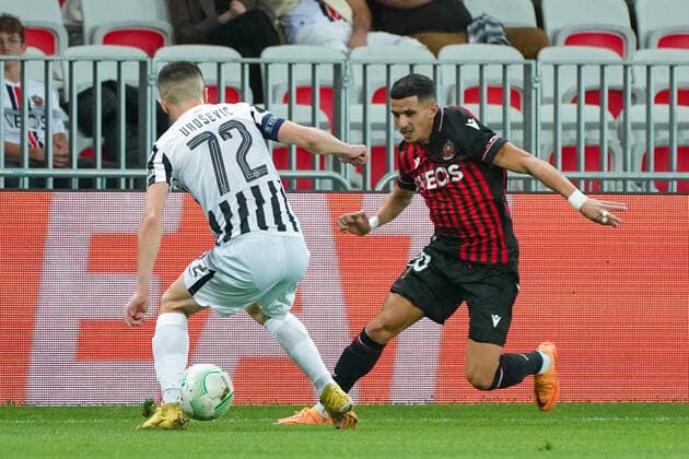 Youcef Atal (OGC Nice) - Slobodan Urosevic (FK Partizan) FOOTBALL : OGC Nice vs FK Partizan - Conference League - Phase de groupe - Nice - 27 10 2022 NorbertScanella Panoramic 