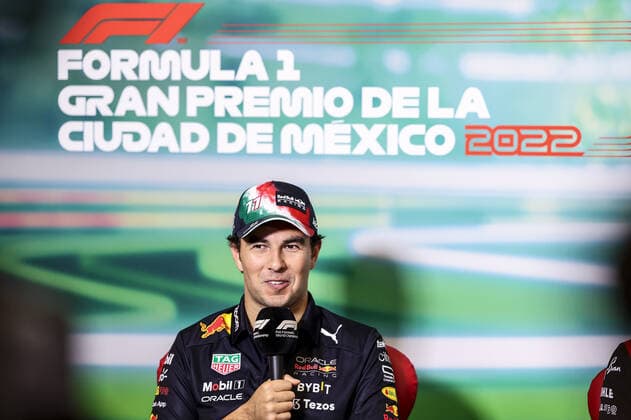 PEREZ Sergio (mex), Red Bull Racing RB18, portrait press conference, PK, Pressekonferenz during the Formula 1 Grand Premio de la Ciudad de Mexico 2022, Mexican Grand Prix 2022, 20th round of the 2022 FIA Formula One World Championship, WM, Weltmeisterschaft from October 28 to 30, 2022 on the Autodromo Hermanos Rodriguez, in Mexico City, Mexico - F1 - MEXICO CITY GRAND PRIX 2022 DPPI Panoramic G00D8501