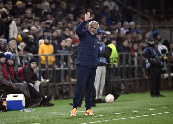 Head coach Jose Mourinho of AS Roma during the football UEFA Europa League Group C match HJK vs. AS Roma in Helsinki, Finland on Thursday, 27th Oct., 2022. Helsinki Finland LKFTJK20221027220922IYKQ  Copyright: xEmmixKorhonenx LKFTJK20221027220922IYKQ