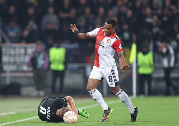 SOCCER - UEFA EL, Sturm vs Feyenoord GRAZ,AUSTRIA,27.OCT.22 - SOCCER - UEFA Europa League, group stage, SK Sturm Graz vs Feyenoord Rotterdam. Image shows Alexander Prass (Sturm) and Quinten Timber (Feyenoord).  GEPAxpictures xChrisxBauer