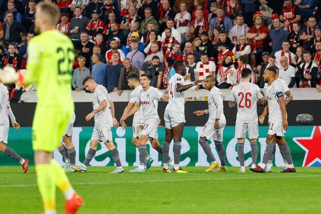 Goal celebration Olympiacos FC at 0 1 by Youssef El Arabi Olympiacos FC, 11 , GER, SC Freiburg vs Olympiacos FC, Football, UEFA Europa League, Matchday 5, Group Stage, 27 10 2022 GER, SC Freiburg vs Olympiacos FC, Football, UEFA Europa League, Matchday 5, Group Stage, 27 10 2022 Freiburg im Breisgau Copyright: xEibner-Pressefoto GrantxHubbsx EP_GHS