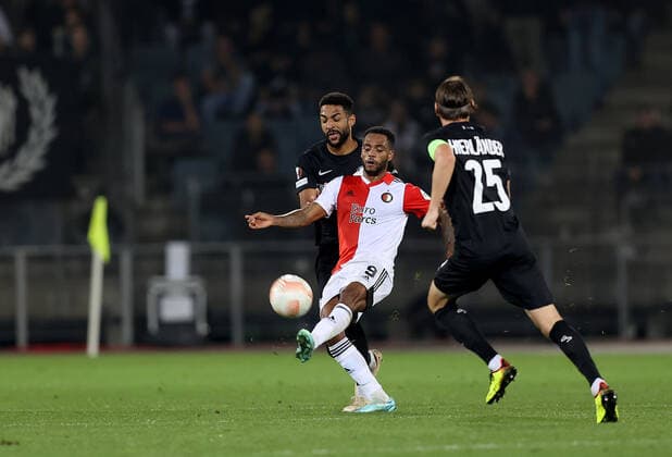 SOCCER - UEFA EL, Sturm vs Feyenoord GRAZ,AUSTRIA,27.OCT.22 - SOCCER - UEFA Europa League, group stage, SK Sturm Graz vs Feyenoord Rotterdam. Image shows Gregory Wuethrich (Sturm), Danilo (Feyenoord) and Stefan Hierlaender (Sturm).  GEPAxpictures xHansxOberlaender