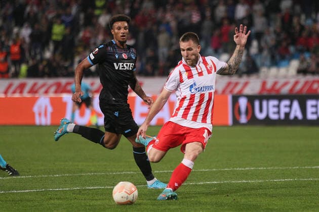 Sport Bilder des Tages CRVENA ZVEZDA vs TRABZONSPOR ALEKSANDAR KATAI vs JEAN PHILIPPE GBAMIN football Crvena zvezda against Trabzonspor UEFA Europa league, Rajko Mitic stadium, Belgrade, 27.10.2022 Foto: FOOTBALL, UEFA EUROPA LEAGUE, CRVENA ZVEZDA, RED STAR, TRABZONSPOR Belgrade Rajko Mitic stadium Serbia Copyright: xMarkoxMetlas xMNxPressx