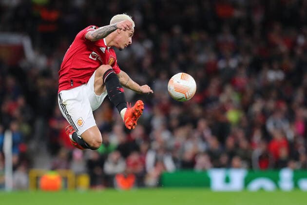 UEFA Europa League Manchester United, ManU v Sheriff Tiraspol Antony controls the ball during the UEFA Europa League match Manchester United vs Sheriff Tiraspol at Old Trafford, Manchester, United Kingdom, 27th October 2022 (Photo by Stefan Constantin News Images) Manchester Old Trafford Greater Manchester United Kingdom Copyright: xStefanxConstantin NewsxImagesx