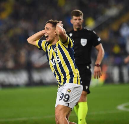 Emre Mor of Fenerbahce during the UEFA Europa League group B match between Fenerbahce and Stade Rennes at Ulker Sukru Saracoglu Stadium in Istanbul, Turkey on October 27, 2022. ( Photo by Seskimphoto ) 