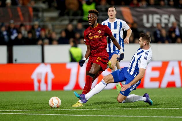 Tammy Abraham 9, Roma, Arttu Hoskonen 5 of HJK during the UEFA Europa League football Group C match between HJK Helsinki - As Roma at the Bolt Arena on October 27. 2022 in Helsinki, Finland. (Kalle Parkkinen Newspix24)  Copyright: xKallexParkkinenx np24_KPC6950