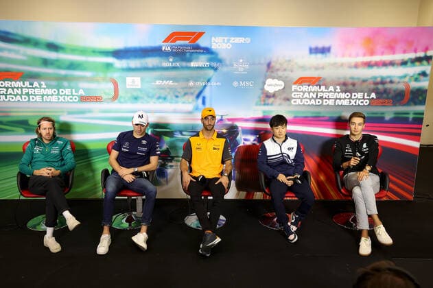 5 Sebastian Vettel DEU, Aston Martin Aramco Cognizant F1 Team , 6 Nicholas Latifi CAN, Williams Racing , 3 Daniel Ricciardo AUS, McLaren F1 Team , 22 Yuki Tsunoda JPN, Scuderia AlphaTauri , 63 George Russell GBR, Mercedes AMG Petronas F1 Team , F1 Grand Prix of Mexico at Autodromo Hermanos Rodriguez on October 27, 2022 in Mexico City, Mexico Photo by HOCH ZWEI Mexico City Mexico