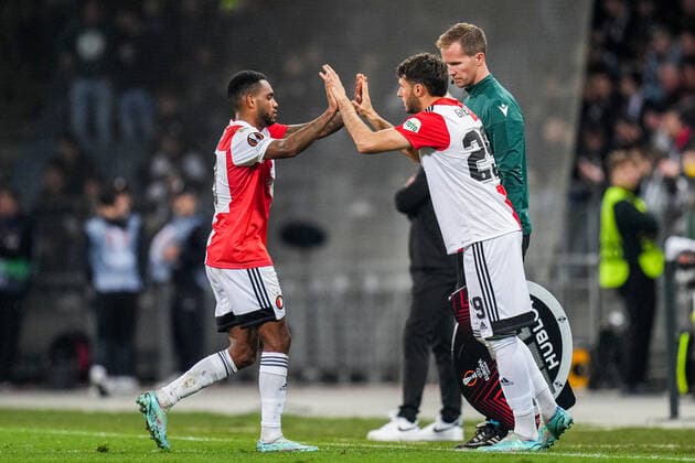 UEFA Europa League: SK Sturm Graz v Feyenoord Graz - Danilo Pereira da Silva of Feyenoord, Santiago Gimenez of Feyenoord during the match between SK Sturm Graz v Feyenoord at Stadion Graz-Liebenau on 27 October 2022 in Graz, Austria. Copyright: xYannickxVerhoevenx