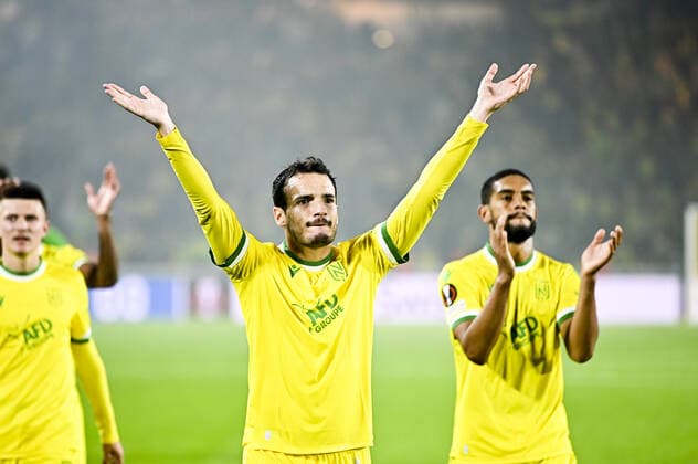 Joie des joueurs du FC Nantes en fin de match Pedro Chirivella (Nantes) FOOTBALL : FC NANTES vs QARABAH FK - Ligue Europa - J5 - 27 10 2022 JBAutissier Panoramic 