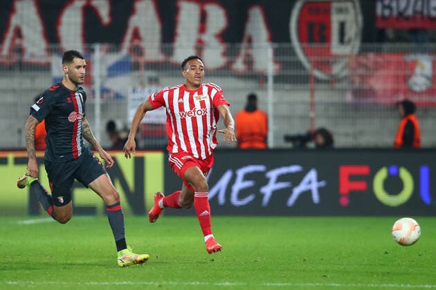 27 10 2022, xtgx, football UEFA Europa League, 1 FC Union Berlin Sporting Braga emspor, v l running duel Vitor Tormena Braga, 3 , Jamie Leweling Union Berlin, 40 DFL DFB REGULATIONS PROHIBIT ANY USE OF PHOTOGRAPHS as IMAGE SEQUENCES and or QUASI VIDEO Berlin