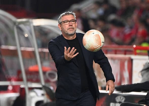 Football, men, 2022 2023 season, Europa League Group D, Matchday 5 1 FC Union Berlin SC Sporting Braga, coach Urs Fischer 1 FC Union throws a ball away, 27 10 2022, Copyright: xMatthiasxKochx