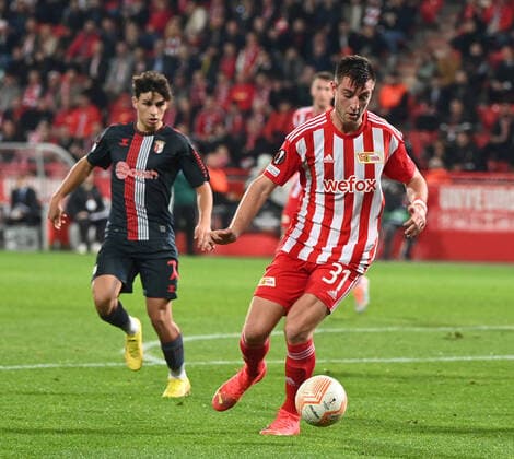 Football, men, season 2022 2023, Europa League Group D, Matchday 5 1 FC Union Berlin SC Sporting Braga 1 0 , v l Rodrigo Gomes SC Sporting Braga , Robin Knoche 1 FC Union , 27 10 2022, Copyright: xMatthiasxKochx