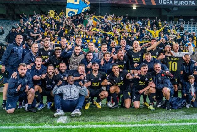 Malmo FF v Union Saint-Gilloise, UEFA Europa League football, Malmoe, Sweden Malmoe, Sweden. 27th, October 2022. The players of Union SG celebrate the victory with the fans after the UEFA Europa League match between Malmo FF and Union Saint-Gilloise at Eleda Stadion in Malm?. Malm? Sweden  Copyright: xGonzalesxPhoto JoexMillerx