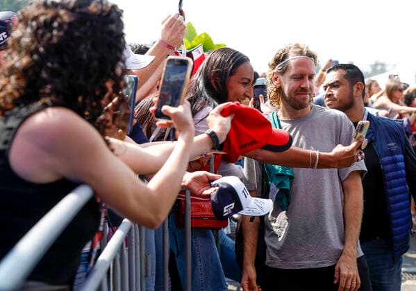 5 Sebastian Vettel DEU, Aston Martin Aramco Cognizant F1 Team , F1 Grand Prix of Mexico at Autodromo Hermanos Rodriguez on October 28, 2022 in Mexico City, Mexico Photo by HOCH ZWEI Mexico City Mexico