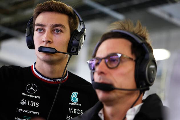 63 George Russell GBR, Mercedes AMG Petronas F1 Team , Toto Wolff AUT, Mercedes AMG Petronas F1 Team , F1 Grand Prix of Mexico at Autodromo Hermanos Rodriguez on October 28, 2022 in Mexico City, Mexico Photo by HOCH ZWEI Mexico City Mexico