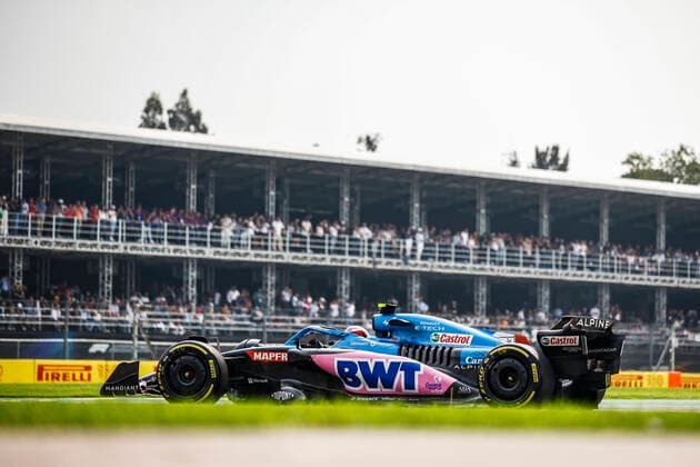 31 OCON Esteban (fra), Alpine F1 Team A522, action during the Formula 1 Grand Premio de la Ciudad de Mexico 2022, Mexican Grand Prix 2022, 20th round of the 2022 FIA Formula One World Championship, WM, Weltmeisterschaft from October 28 to 30, 2022 on the Autodromo Hermanos Rodriguez, in Mexico City, Mexico - F1 - MEXICO CITY GRAND PRIX 2022 DPPI Panoramic  00122045__R5_0938