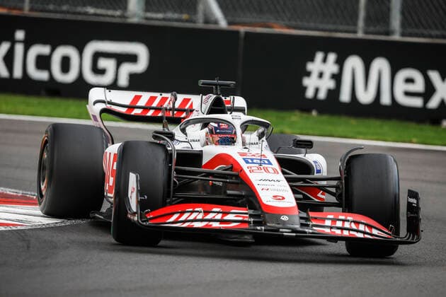 20 MAGNUSSEN Kevin (den), Haas F1 Team VF-22 Ferrari, action during the Formula 1 Grand Premio de la Ciudad de Mexico 2022, Mexican Grand Prix 2022, 20th round of the 2022 FIA Formula One World Championship, WM, Weltmeisterschaft from October 28 to 30, 2022 on the Autodromo Hermanos Rodriguez, in Mexico City, Mexico - F1 - MEXICO CITY GRAND PRIX 2022 DPPI Panoramic  00122045__R3_2102