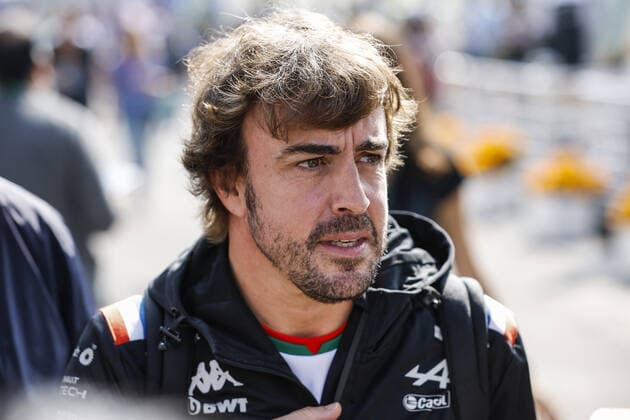 ALONSO Fernando (spa), Alpine F1 Team A522, portrait during the Formula 1 Grand Premio de la Ciudad de Mexico 2022, Mexican Grand Prix 2022, 20th round of the 2022 FIA Formula One World Championship, WM, Weltmeisterschaft from October 28 to 30, 2022 on the Autodromo Hermanos Rodriguez, in Mexico City, Mexico - F1 - MEXICO CITY GRAND PRIX 2022 DPPI Panoramic  00122045__R3_0655
