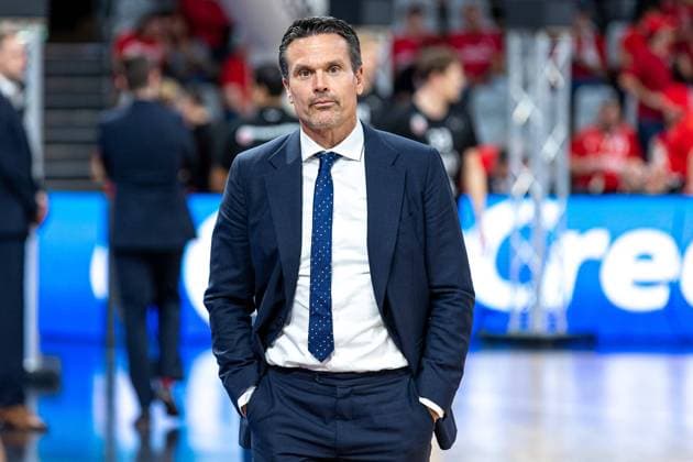 Raoul Korner Veolia Towers Hamburg, coach , single image, single photo, portrait, portraet, Brose Bamberg vs Veolia Towers Hamburg, basketball, easyCredit BBL, 5 matchday, 28 10 2022 Brose Bamberg vs Veolia Towers Hamburg, basketball, easyCredit BBL, 5 matchday, 28 10 2022 Bamberg Copyright: xEibner-Pressefoto G.xSantemizx EP_EER