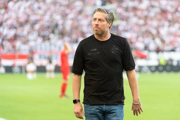 Michael Wimmer, Coach VfB Stuttgart, Interim Coach , VfB Stuttgart vs FC Augsburg, Football, Men, 1 Bundesliga, 12 Matchday, Season 22 23, GER, 29 10 2022, DFL DFB REGULATES PROHIBIT ANY USE OF PHOTOGRAPHS AS IMAGE SEQUENCES AND OR QUASI VIDEO, VfB Stuttgart vs FC Augsburg, Football, Men, 1 Bundesliga, 12 Matchday, Season 22 23, GER, 29 10 2022 Stuttgart Copyright: xEibner-Pressefoto WolfgangxFrankx EP_EER