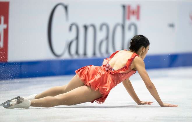 October 29, 2022, Mississauga, ON, Canada: Canada™s Madeline Schizas falls during her free program during the women competition at Skate Canada International in Mississauga, Ont., on Saturday, October 29, 2022. Madeline Schizas  - ZUMAc35_ 20221029_zaf_c35_048 Copyright: xPaulxChiassonx