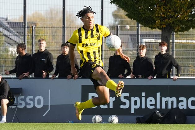 Sunday, 30 10 2022 Season 2022 2023 9 Matchday B Junioren Bundesliga U17 Bundesliga at BVB Fußballpark Hohenbuschei, Dortmund, Germany BV Borussia Dortmund U17 FC Schalke 04 U17 Paris Josua Brunner Borussia Dortmund U17 9