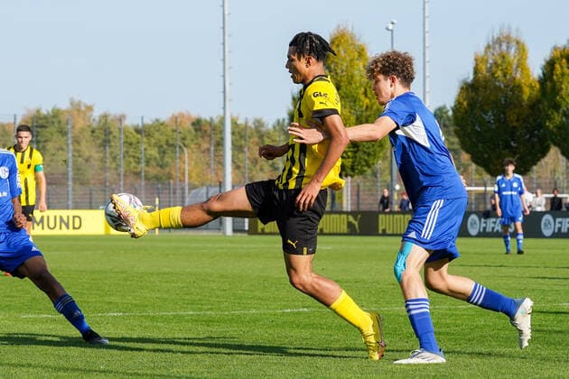Sunday, 30 10 2022 Season 2022 2023 9 Matchday B Junioren Bundesliga U17 Bundesliga at BVB Fußballpark Hohenbuschei, Dortmund, Germany BV Borussia Dortmund U17 FC Schalke 04 U17 Paris Josua Brunner Borussia Dortmund U17 9