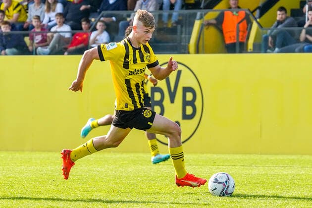 Sunday, 30 10 2022 Season 2022 2023 9 Matchday B Junioren Bundesliga U17 Bundesliga at BVB Fußballpark Hohenbuschei, Dortmund, Germany BV Borussia Dortmund U17 FC Schalke 04 U17 Cole Campbell Borussia Dortmund U17 10