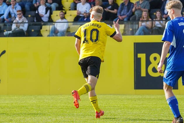 Sunday, 30 10 2022 Season 2022 2023 9 Matchday B Junioren Bundesliga U17 Bundesliga at BVB Fußballpark Hohenbuschei, Dortmund, Germany BV Borussia Dortmund U17 FC Schalke 04 U17 Cole Campbell Borussia Dortmund U17 10