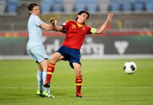 NORRKÖPING 2013 07 15 Frances Elise Bussaglia tv and Spains Sandra th in the match between Spain and France in group C in the womens European Championship in football at the Sports Park in Norrköping on Monday evening NORRKÖPING SWEDEN Football x10300x,  Copyright: xMajaxSuslinx xTTx DAM-EM 2013 SPA-FRA