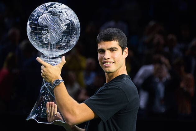 Bilder des Jahres, Sport 10 Oktober Sport Themen der Woche KW44 Sport Bilder des Tages Remise de trophee ATP, Tennis Herren nÂ° 1 Ã Carlos Alcaraz TENNIS : Remise de trophee ATP n1 a Carlos Alcaraz - Paris - 31 10 2022 FedericoPestellini Panoramic 